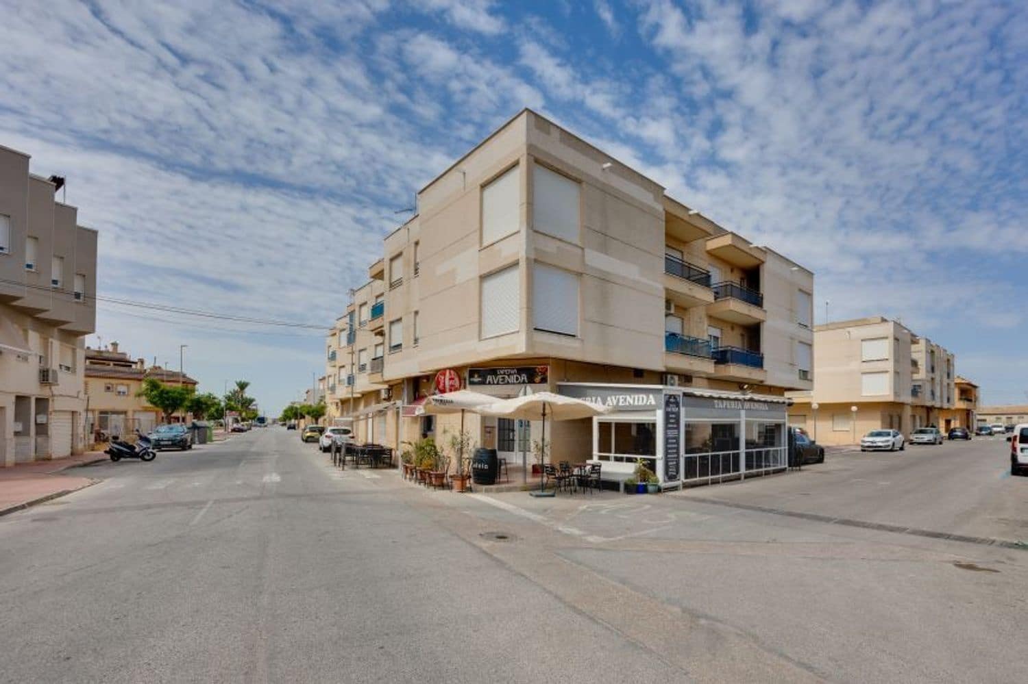 Commercial for sale in San Fulgencio - € 77,500 (Ref: 10020070)