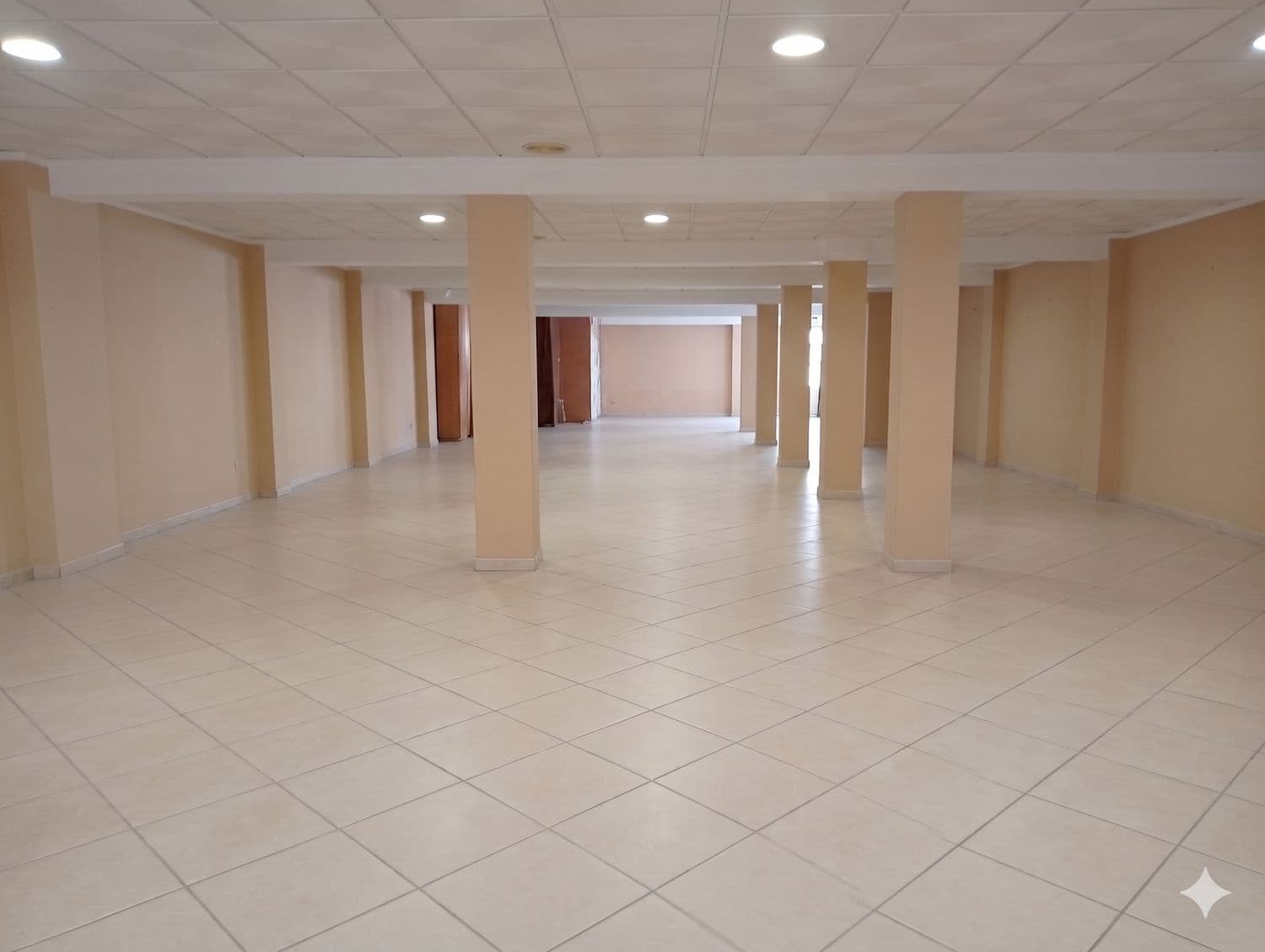 Kaupallinen myytävänä paikassa Santa Pola - 298 000 € (Ref: 10101289)