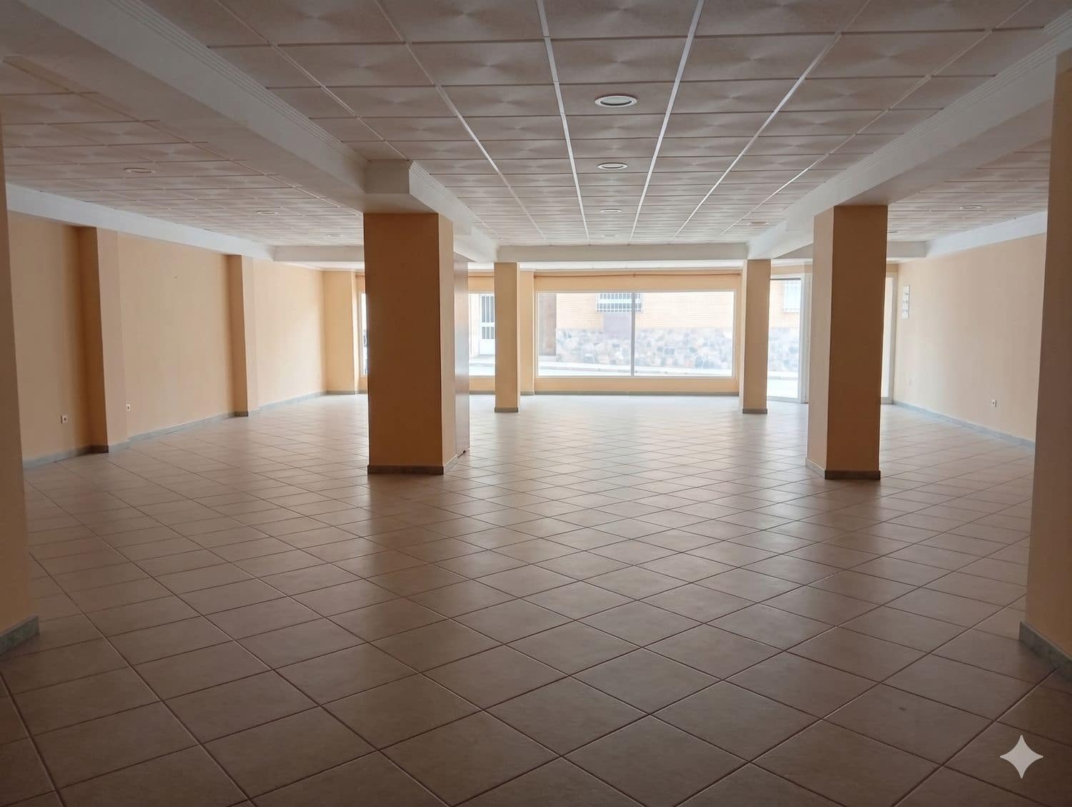 Kaupallinen myytävänä paikassa Santa Pola - 298 000 € (Ref: 10101289)