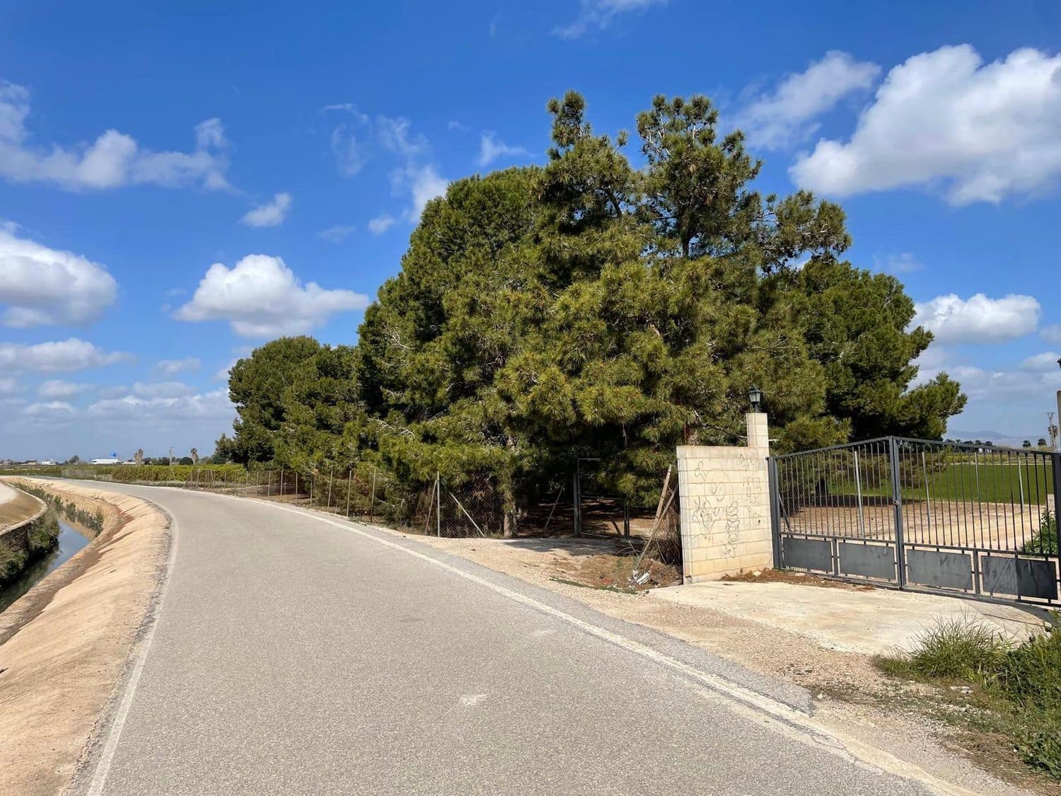 Mark till salu i Daya Nueva - 98 000 € (Ref: 10101291)