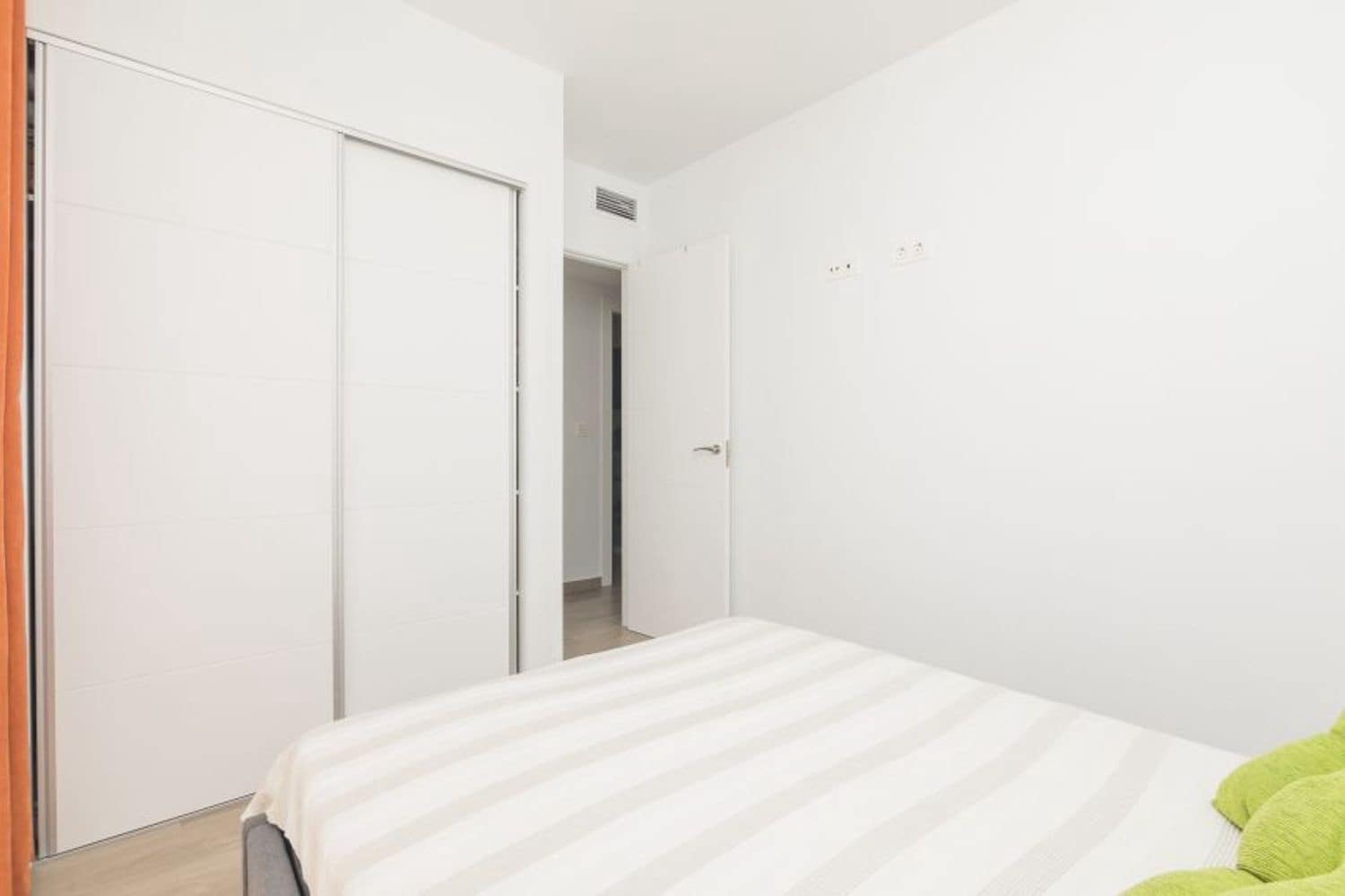 Apartamento de 2 habitaciones en Gran Alacant en venta con piscina garaje - 250.000 € (Ref: 10108783)