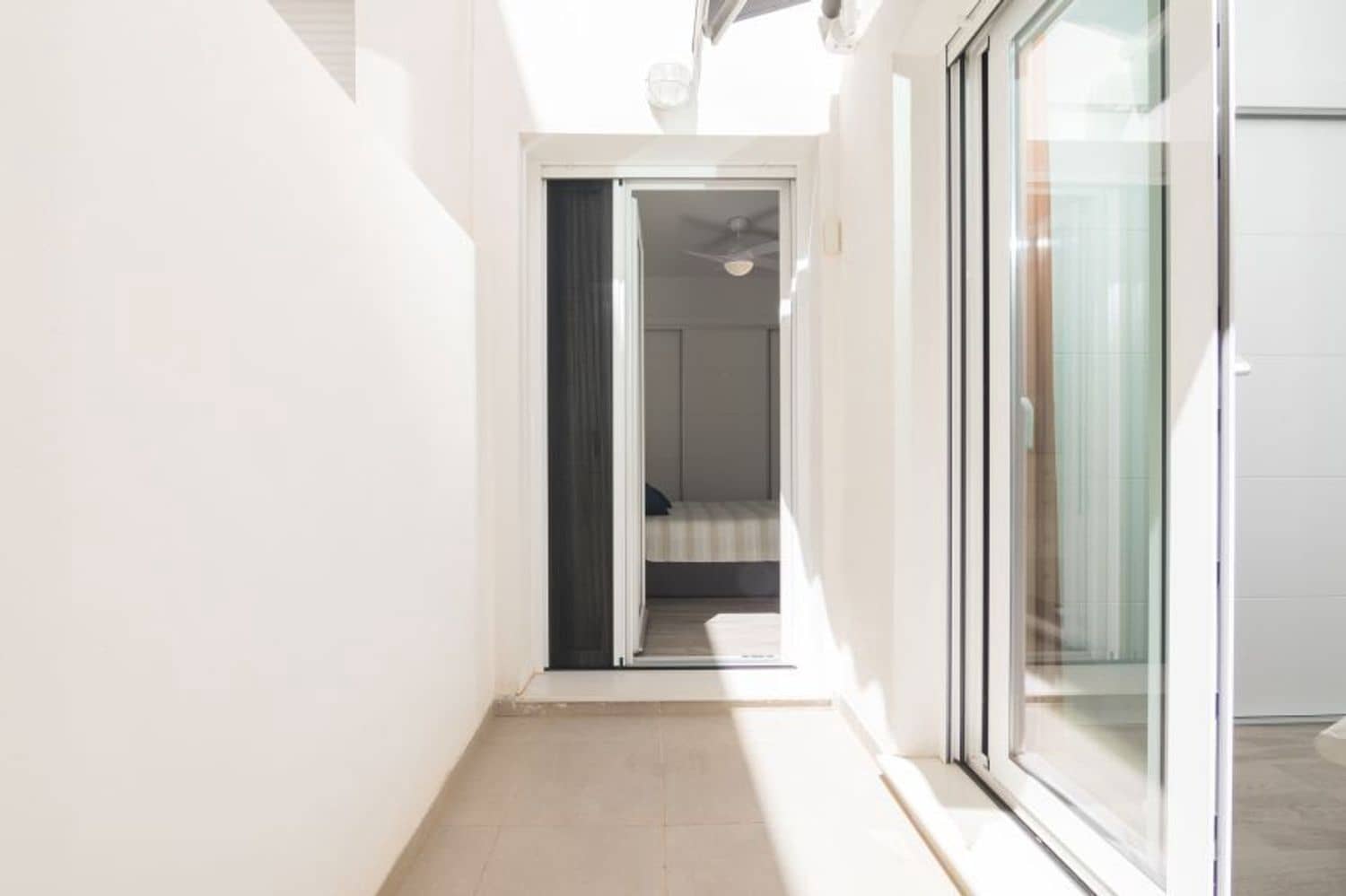 Apartamento de 2 habitaciones en Gran Alacant en venta con piscina garaje - 250.000 € (Ref: 10108783)