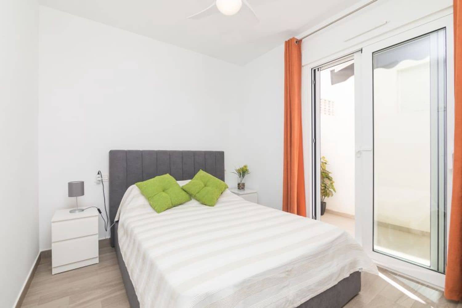 2 soveværelse Byhus til salg i Gran Alacant med swimmingpool garage - € 250.000 (Ref: 10118586)