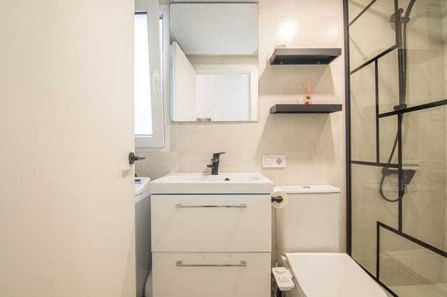 Apartamento de 3 habitaciones en Carolinas Altas, Alicante / Alacant ciudad en venta con garaje - 188.400 € (Ref: 10158914)