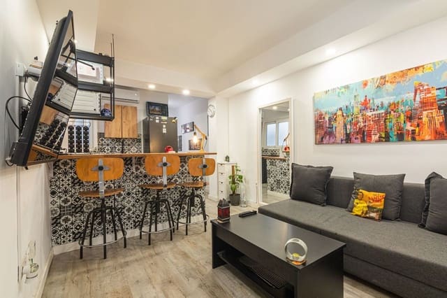 Apartamento de 3 habitaciones en Carolinas Altas, Alicante / Alacant ciudad en venta con garaje - 188.400 € (Ref: 10158914)