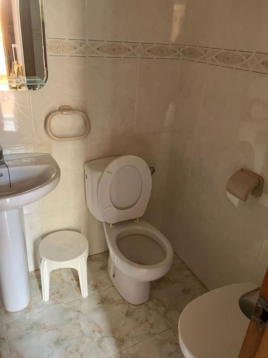 3 soveværelse Byhus til leje i Santa Pola med garage - € 900 (Ref: 10176147)
