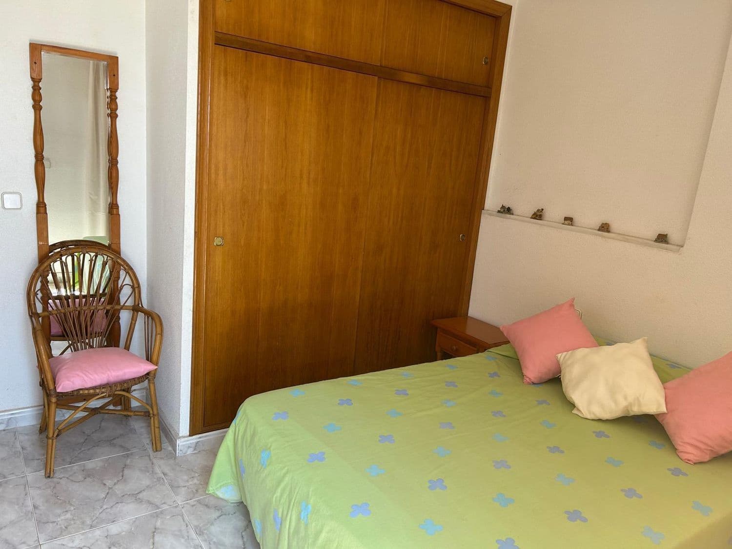 3 soveværelse Byhus til leje i Santa Pola med garage - € 900 (Ref: 10176147)