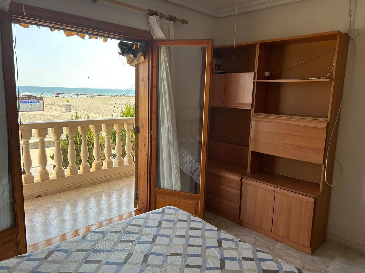 3 soveværelse Byhus til leje i Santa Pola med garage - € 900 (Ref: 10176147)