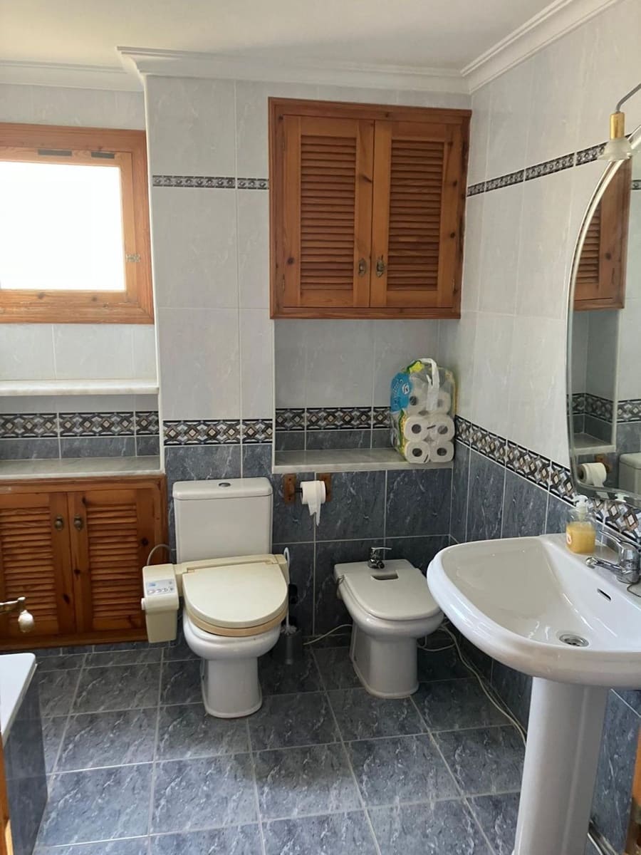 3 soveværelse Byhus til leje i Santa Pola med garage - € 900 (Ref: 10176147)