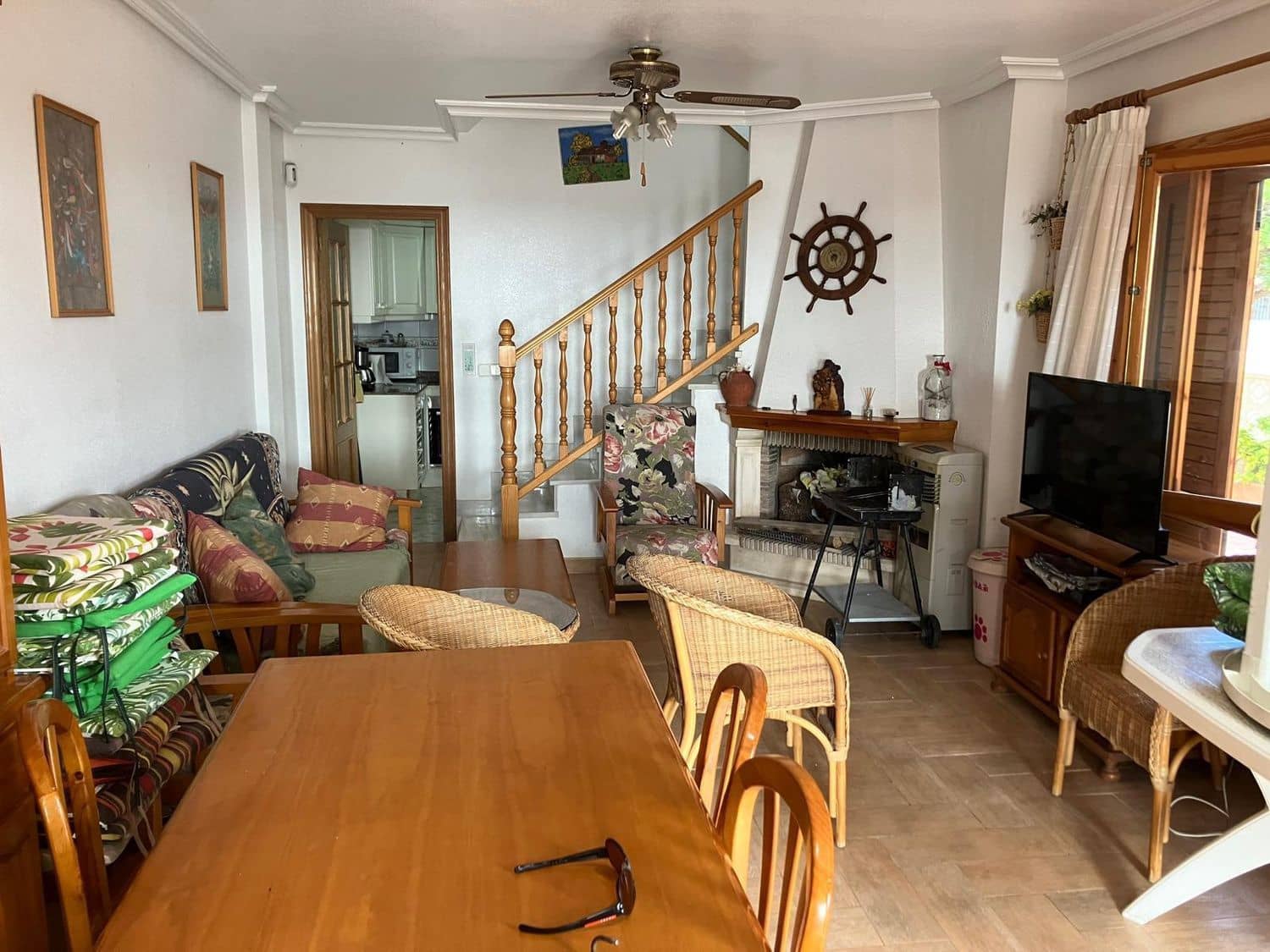 3 soveværelse Byhus til leje i Santa Pola med garage - € 900 (Ref: 10176147)