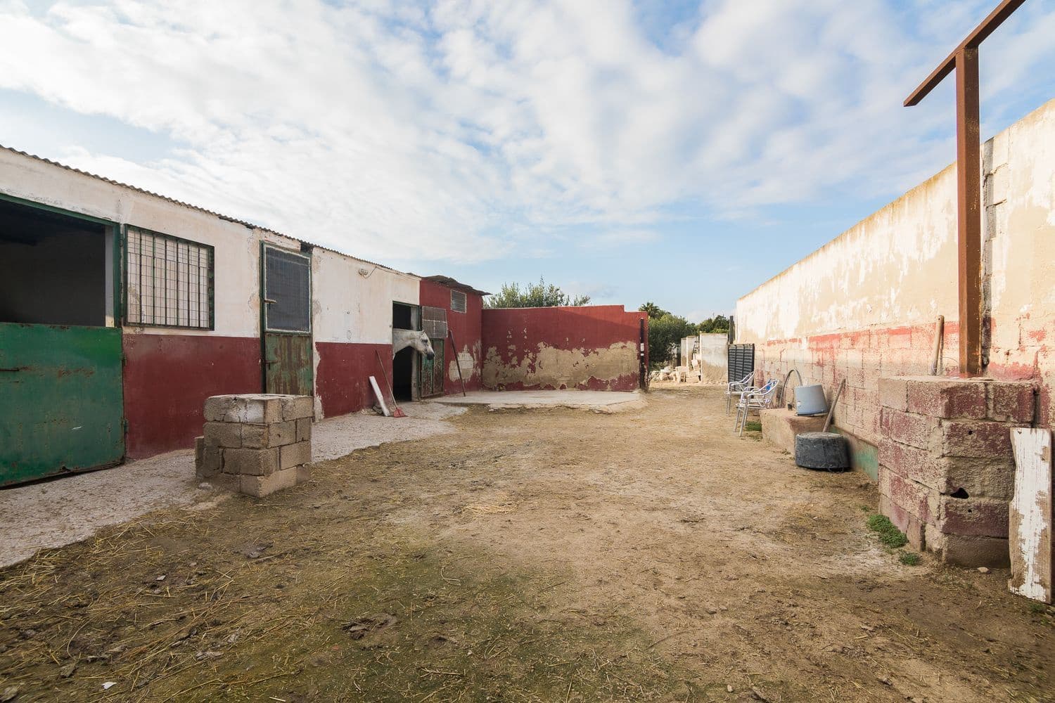 4 bedroom Finca/Country House for sale in Elche / Elx with garage - € 370,000 (Ref: 8697739)