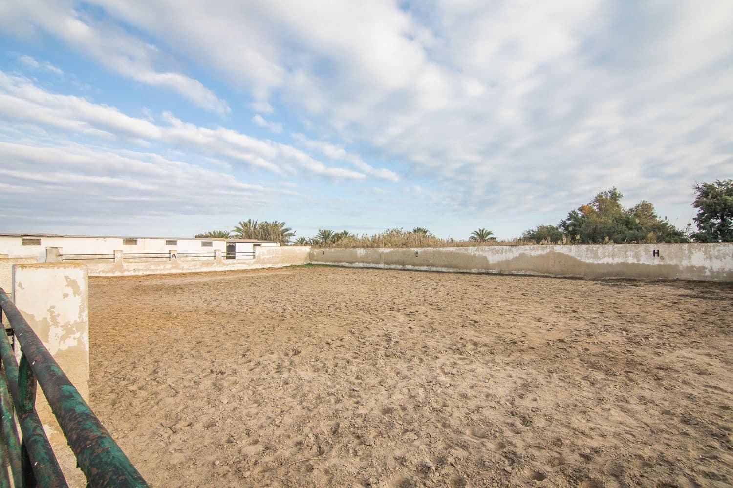 4 bedroom Finca/Country House for sale in Elche / Elx with garage - € 370,000 (Ref: 8697739)