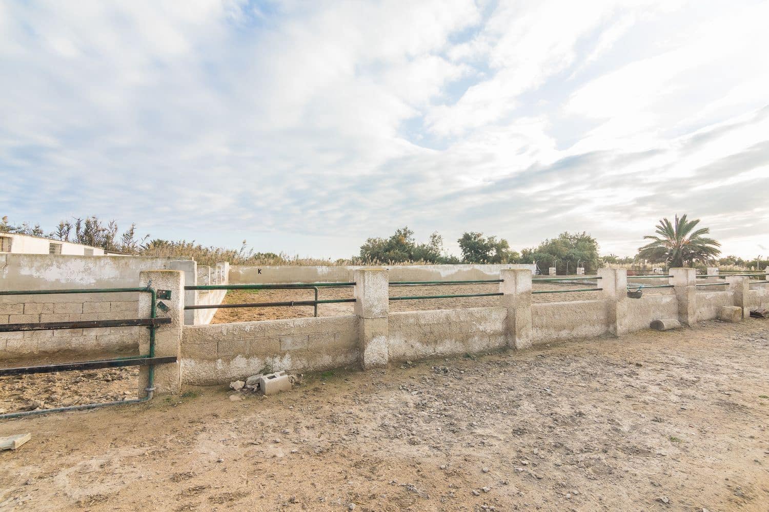 4 bedroom Finca/Country House for sale in Elche / Elx with garage - € 370,000 (Ref: 8697739)