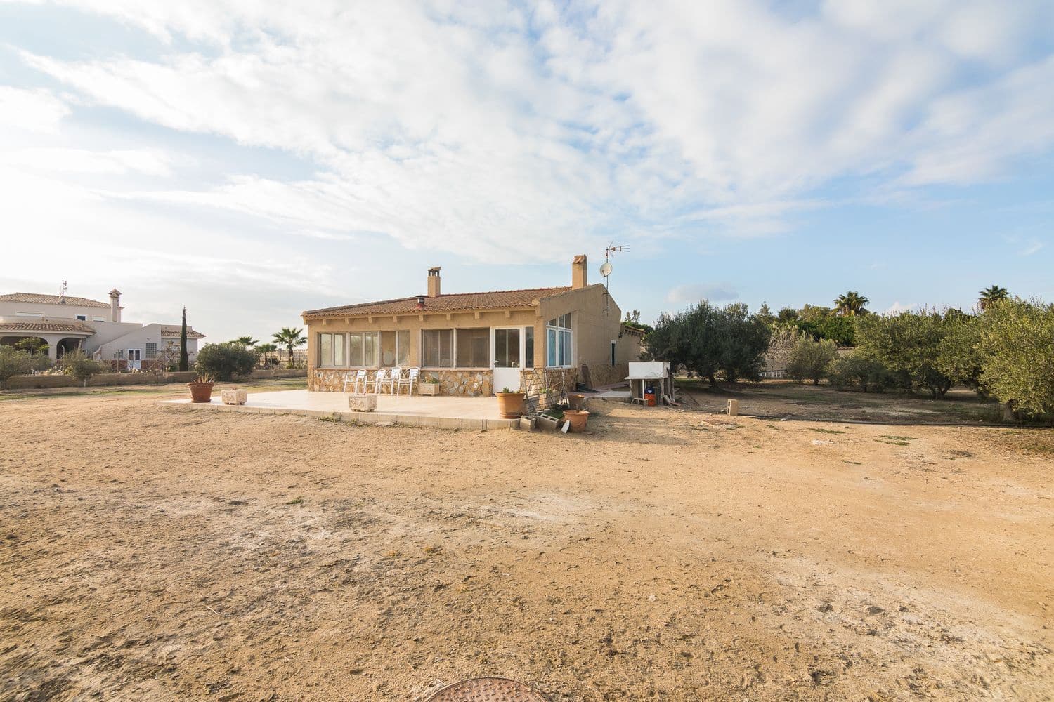 4 bedroom Finca/Country House for sale in Elche / Elx with garage - € 370,000 (Ref: 8697739)