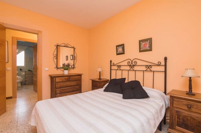 Apartamento de 4 habitaciones en Playa Tamarit - Playa Lissa, Santa Pola en venta con garaje - 156.000 € (Ref: 8821175)