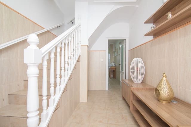 3 bedroom Townhouse for sale in Playa Levante, Santa Pola with garage - € 159,000 (Ref: 8969763)