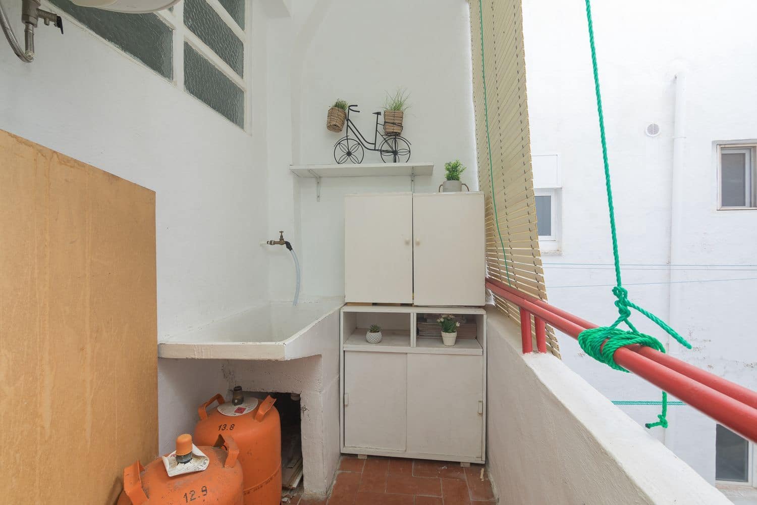 3 sovrum Lägenhet till salu i Santa Pola med garage - 175 000 € (Ref: 9002704)