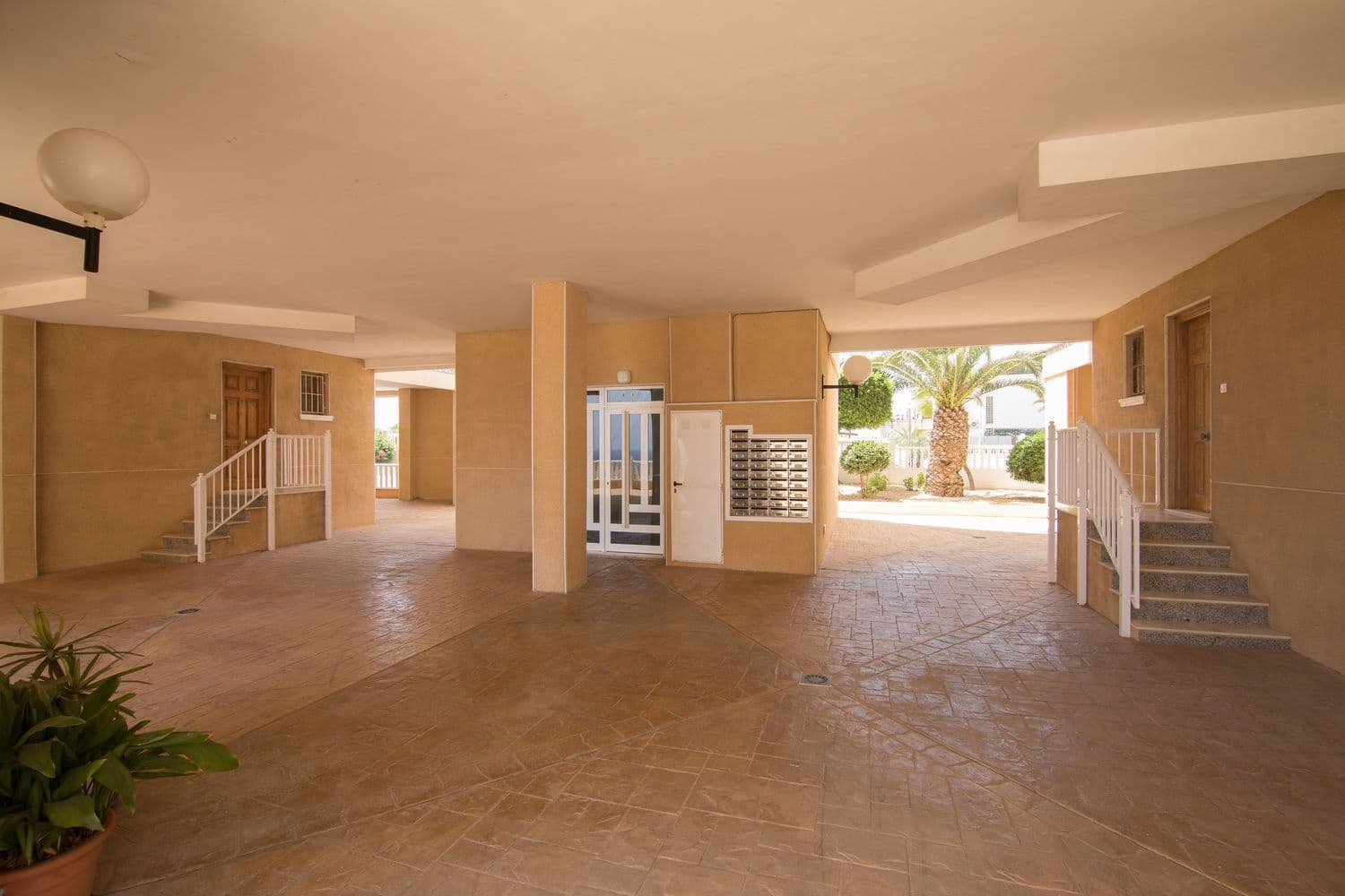 2 chambre Appartement à vendre à Arenales del Sol avec piscine - 195 000 € (Ref: 9163304)