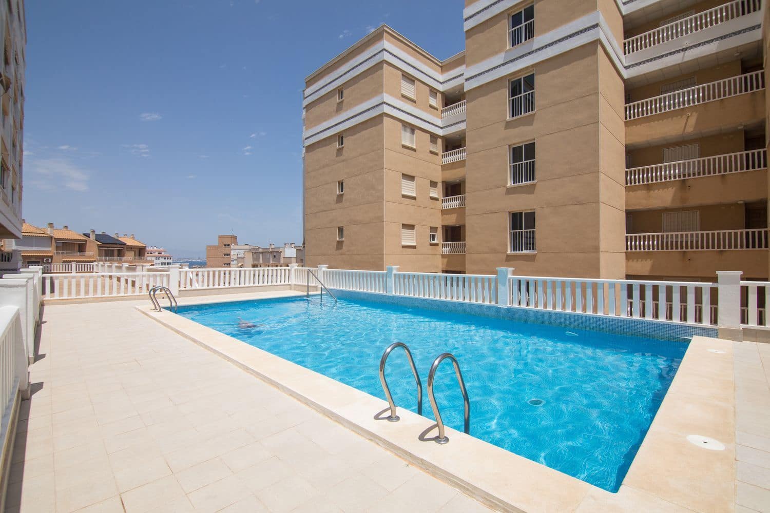 2 chambre Appartement à vendre à Arenales del Sol avec piscine - 195 000 € (Ref: 9163304)