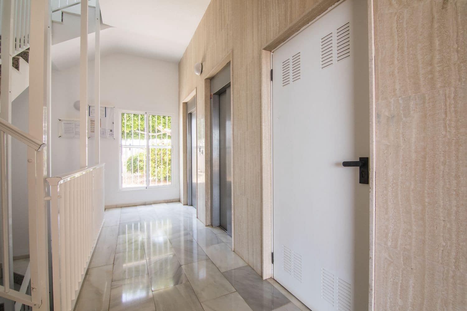 2 chambre Appartement à vendre à Arenales del Sol avec piscine - 195 000 € (Ref: 9163304)