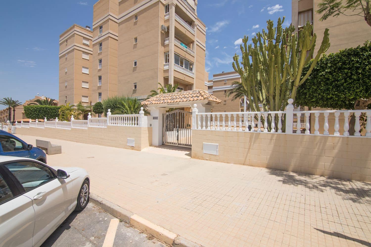 2 chambre Appartement à vendre à Arenales del Sol avec piscine - 195 000 € (Ref: 9163304)