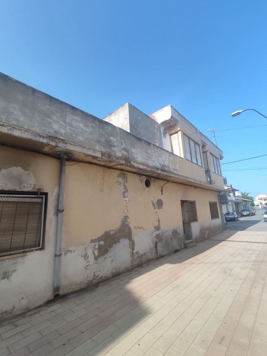 4 soveværelse Byhus til salg i San Fulgencio med garage - € 90.000 (Ref: 9170941)