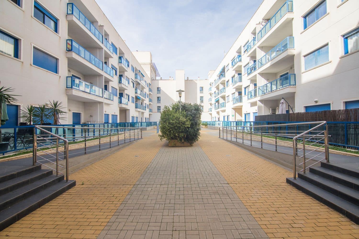 1 soverom Leilighet til salgs i Alicante by med svømmebasseng garasje - € 169 900 (Ref: 9395586)