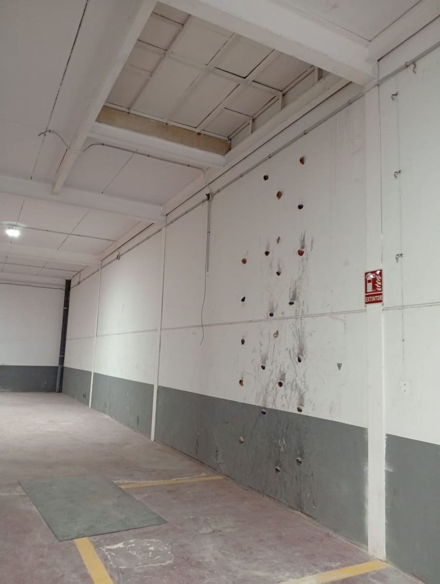 Erhverv til salg i Santa Pola - € 230.000 (Ref: 9448631)