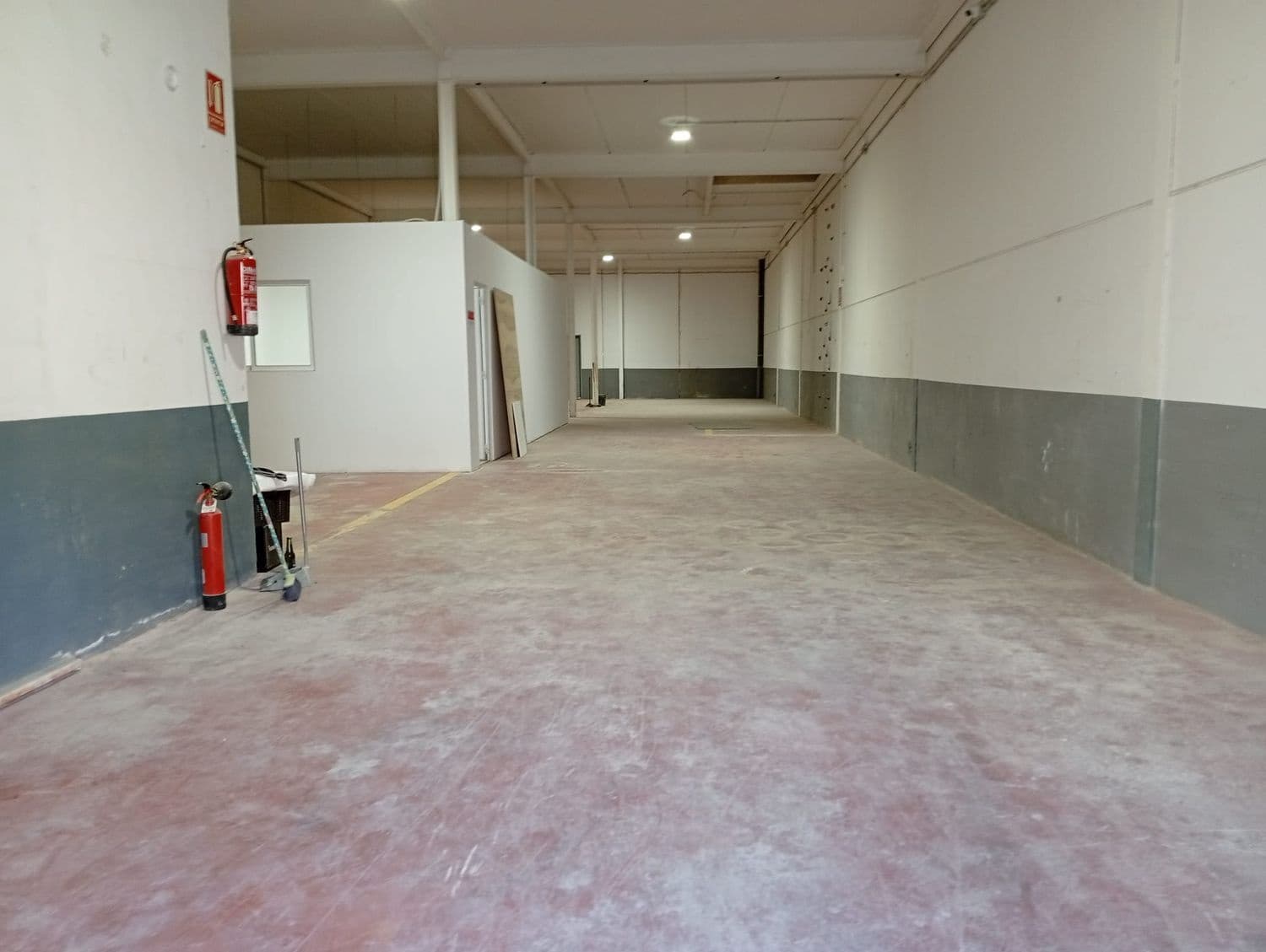 Erhverv til salg i Santa Pola - € 230.000 (Ref: 9448631)