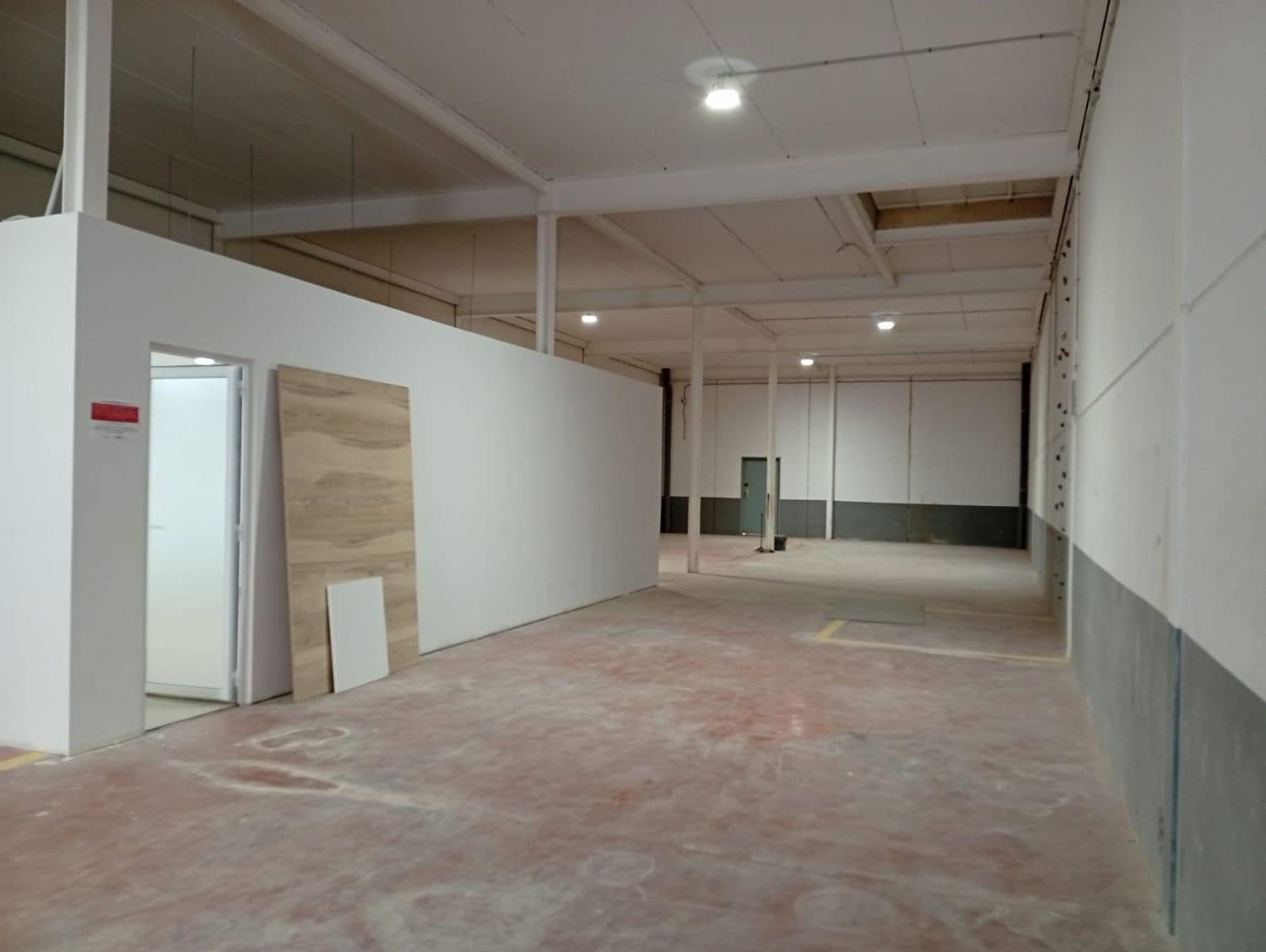 Erhverv til salg i Santa Pola - € 230.000 (Ref: 9448631)