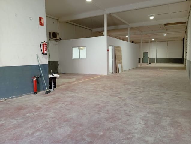 Comercial para venda em Noroeste, Santa Pola - 230 000 € (Ref: 9448631)