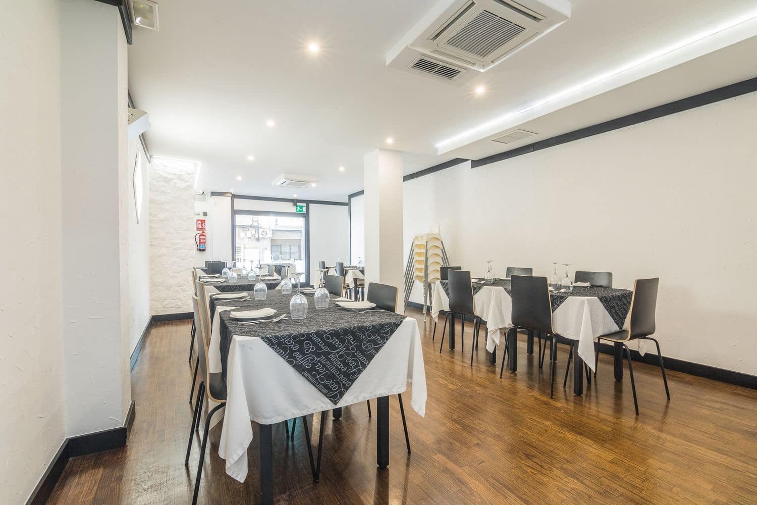 Erhverv til salg i Santa Pola - € 330.000 (Ref: 9448633)