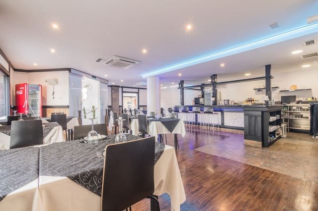 Comercial para venda em Calas Santiago Bernabéu, Santa Pola - 330 000 € (Ref: 9448633)