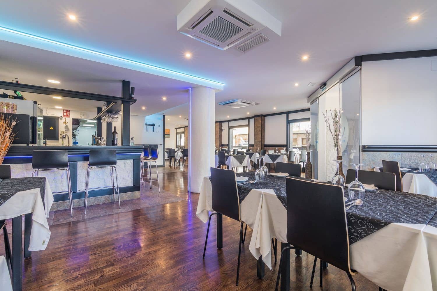 Erhverv til salg i Santa Pola - € 330.000 (Ref: 9448633)