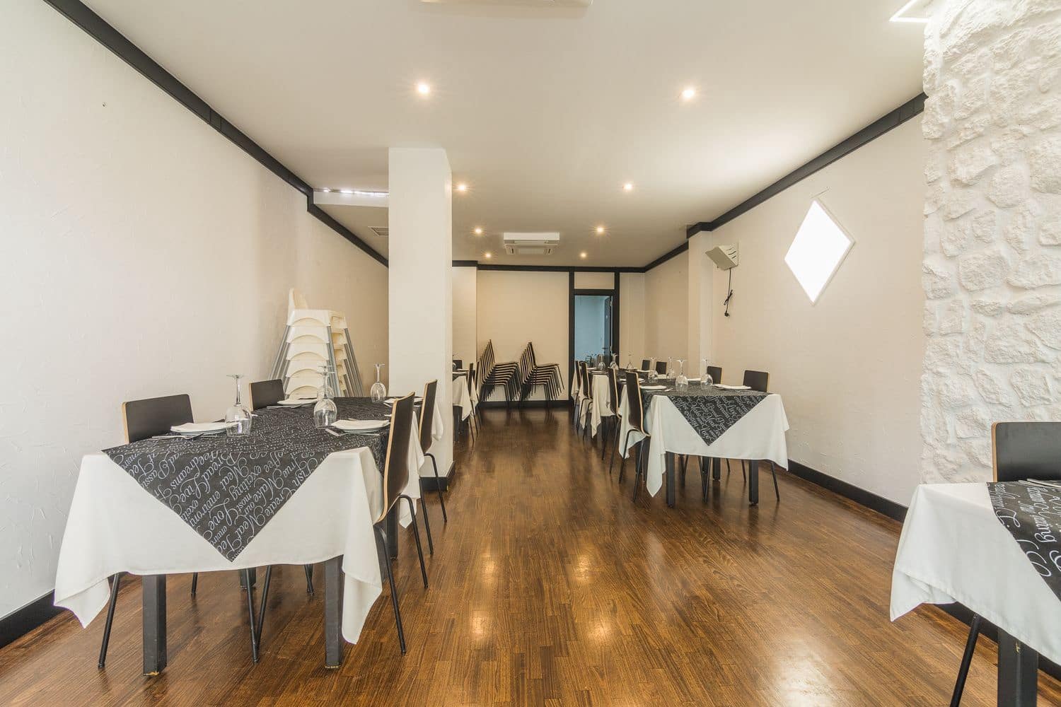 Erhverv til salg i Santa Pola - € 330.000 (Ref: 9448633)