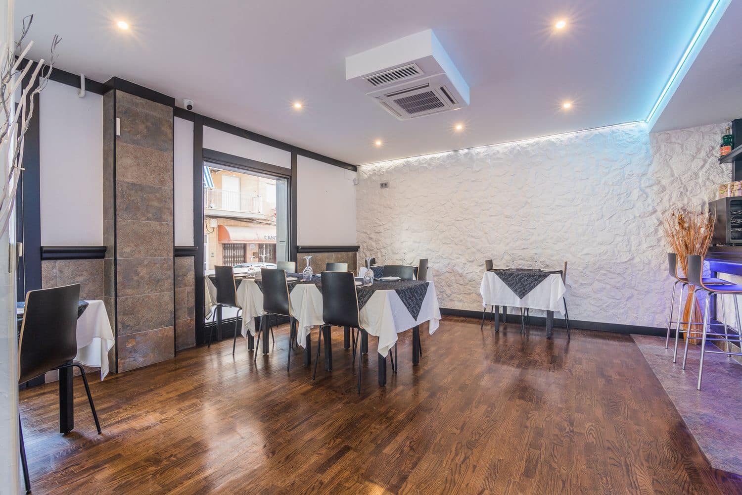 Erhverv til salg i Santa Pola - € 330.000 (Ref: 9448633)