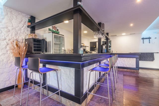 Comercial para venda em Calas Santiago Bernabéu, Santa Pola - 330 000 € (Ref: 9448633)