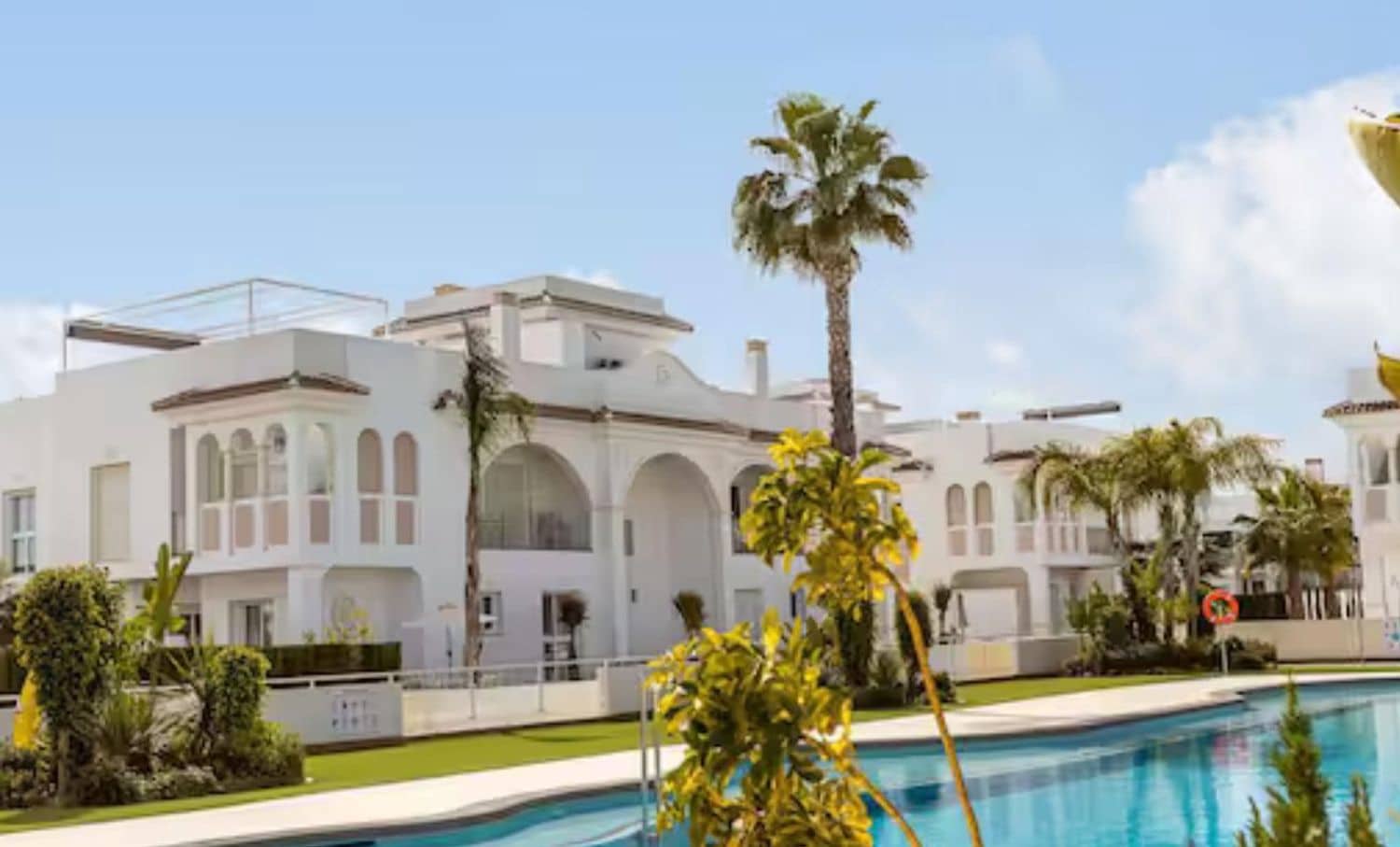 2 quarto Casa em Banda para venda em Ciudad Quesada com piscina garagem - 340 000 € (Ref: 9448634)