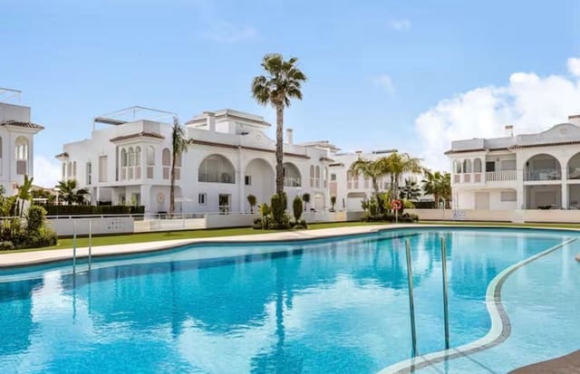 2 quarto Casa em Banda para venda em Ciudad Quesada, Rojales com piscina garagem - 340 000 € (Ref: 9448634)