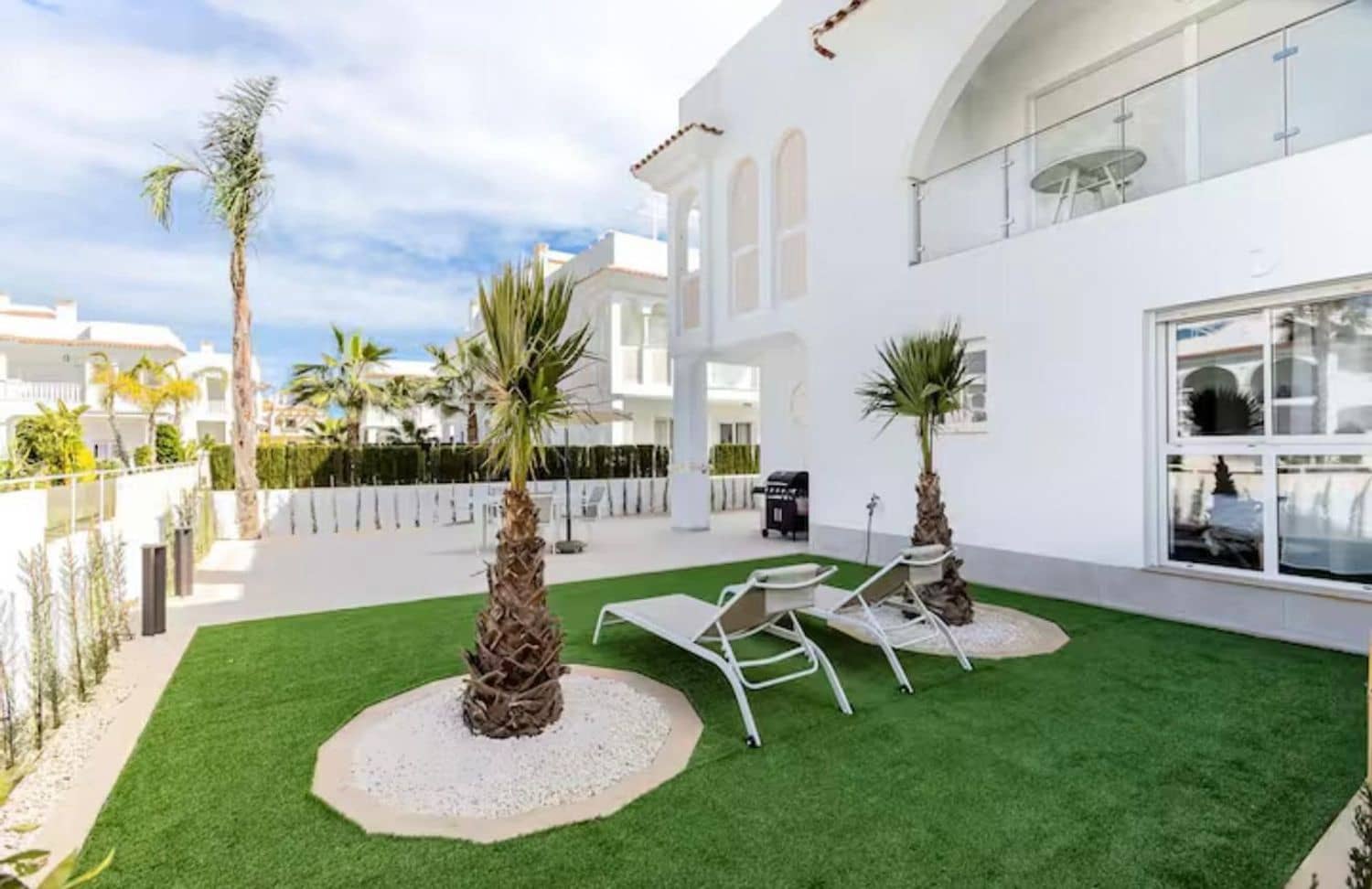 2 quarto Casa em Banda para venda em Ciudad Quesada com piscina garagem - 340 000 € (Ref: 9448634)