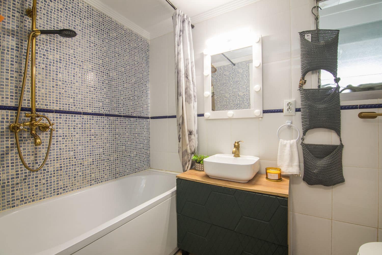 3 sovrum Lägenhet till salu i Alicante stad med garage - 137 000 € (Ref: 9465211)