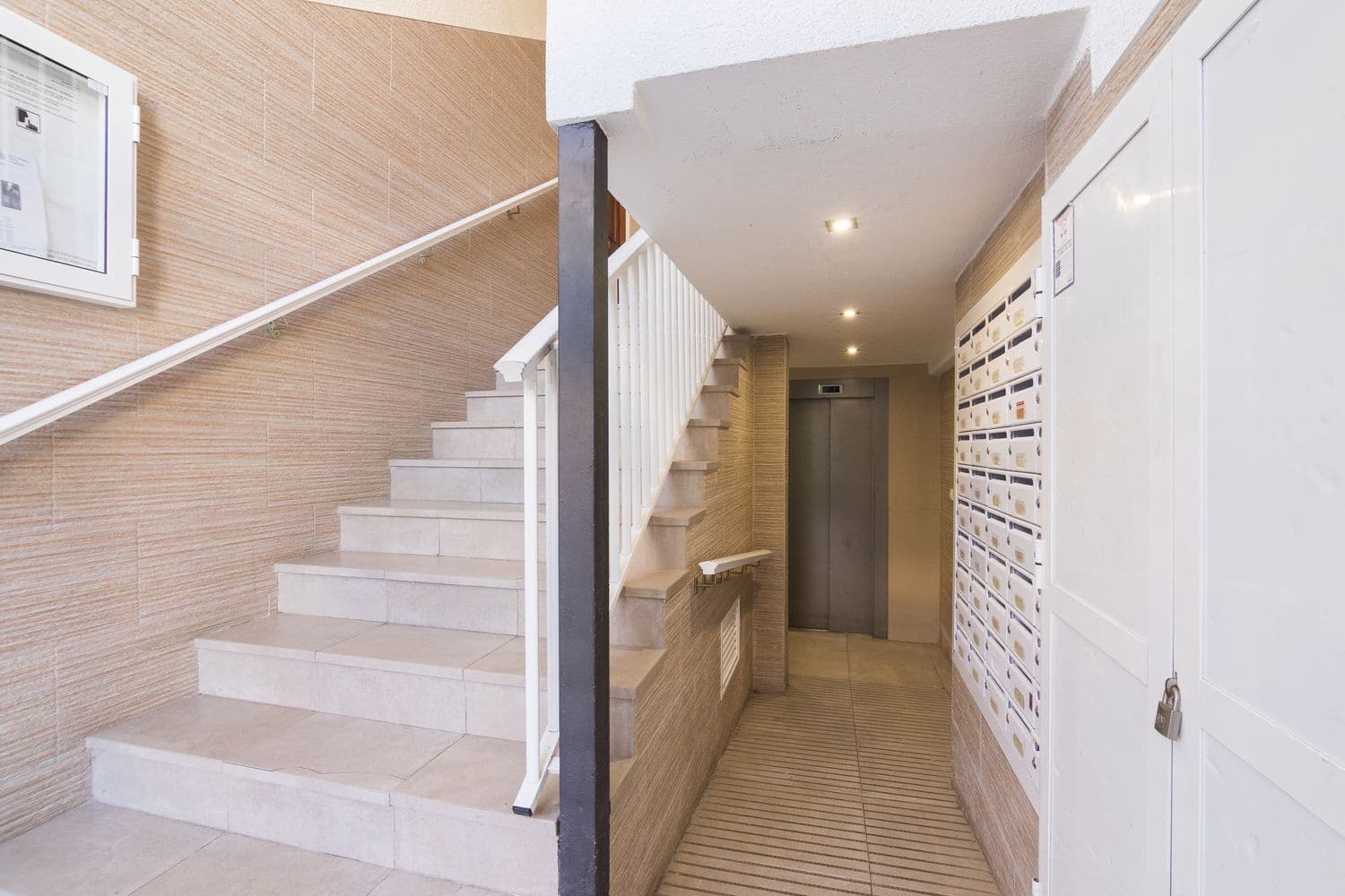 Apartamento de 3 habitaciones en Santa Pola en venta con garaje - 169.000 € (Ref: 9540782)