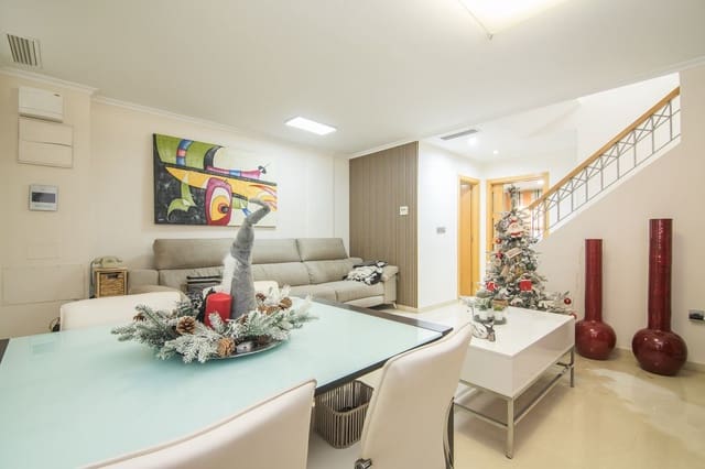 3 soverom Hus til salgs i El Travaló - Martínez Valero, Elche / Elx med svømmebasseng garasje - € 355 000 (Ref: 9540783)