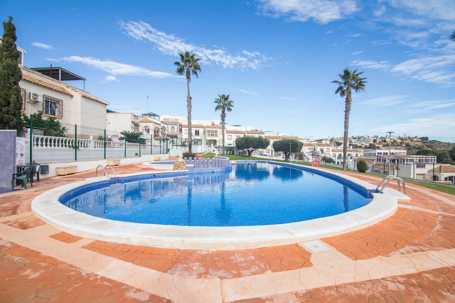 Apartamento de 3 habitaciones en San Fulgencio en venta con piscina garaje - 147.000 € (Ref: 9554371)
