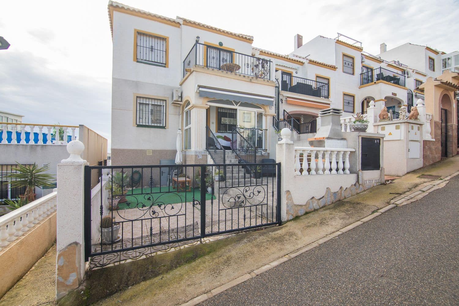 Apartamento de 3 habitaciones en San Fulgencio en venta con piscina garaje - 147.000 € (Ref: 9554371)