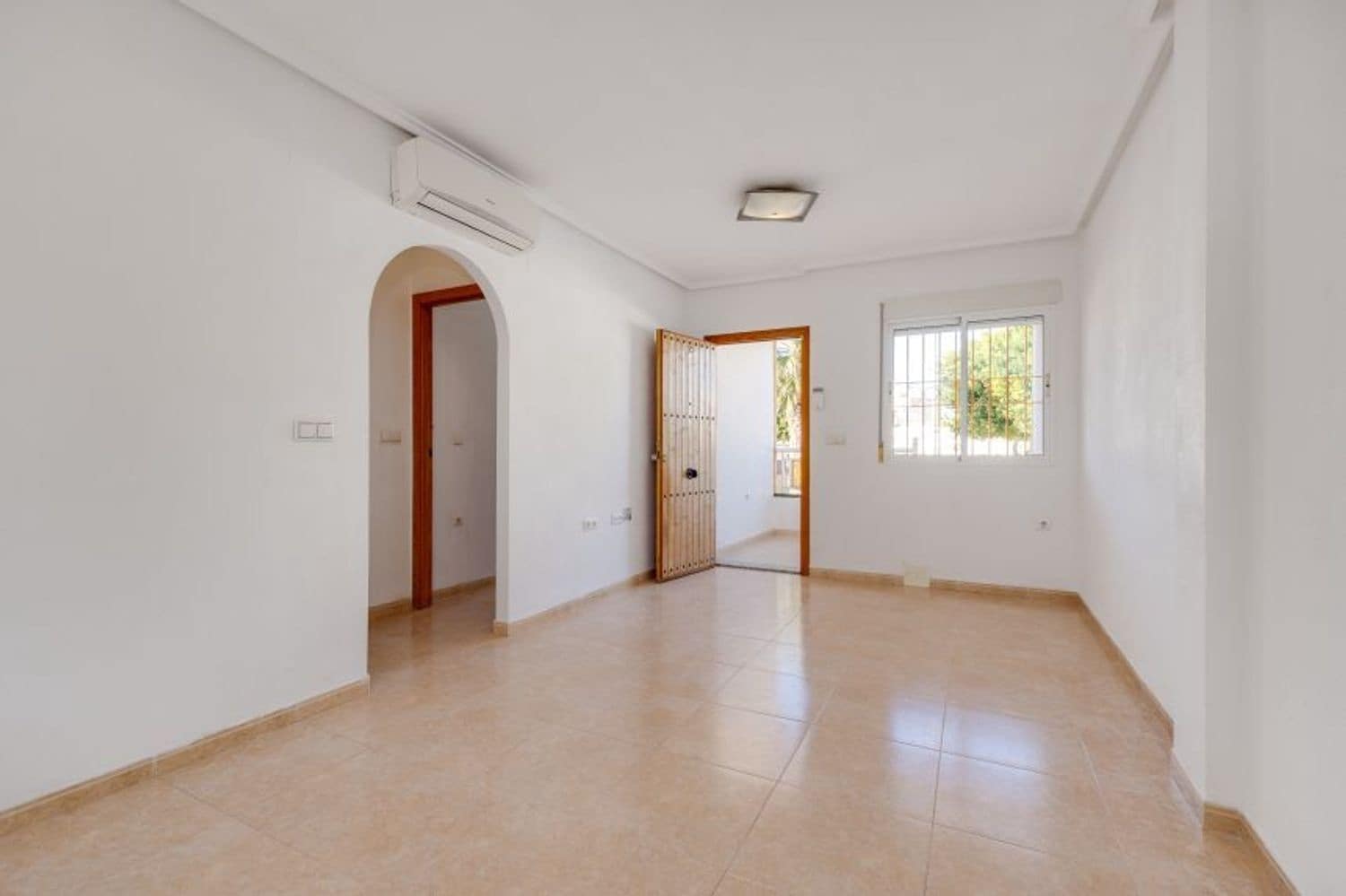 2 soveværelse Lejlighed til salg i Rojales med garage - € 105.000 (Ref: 9610823)