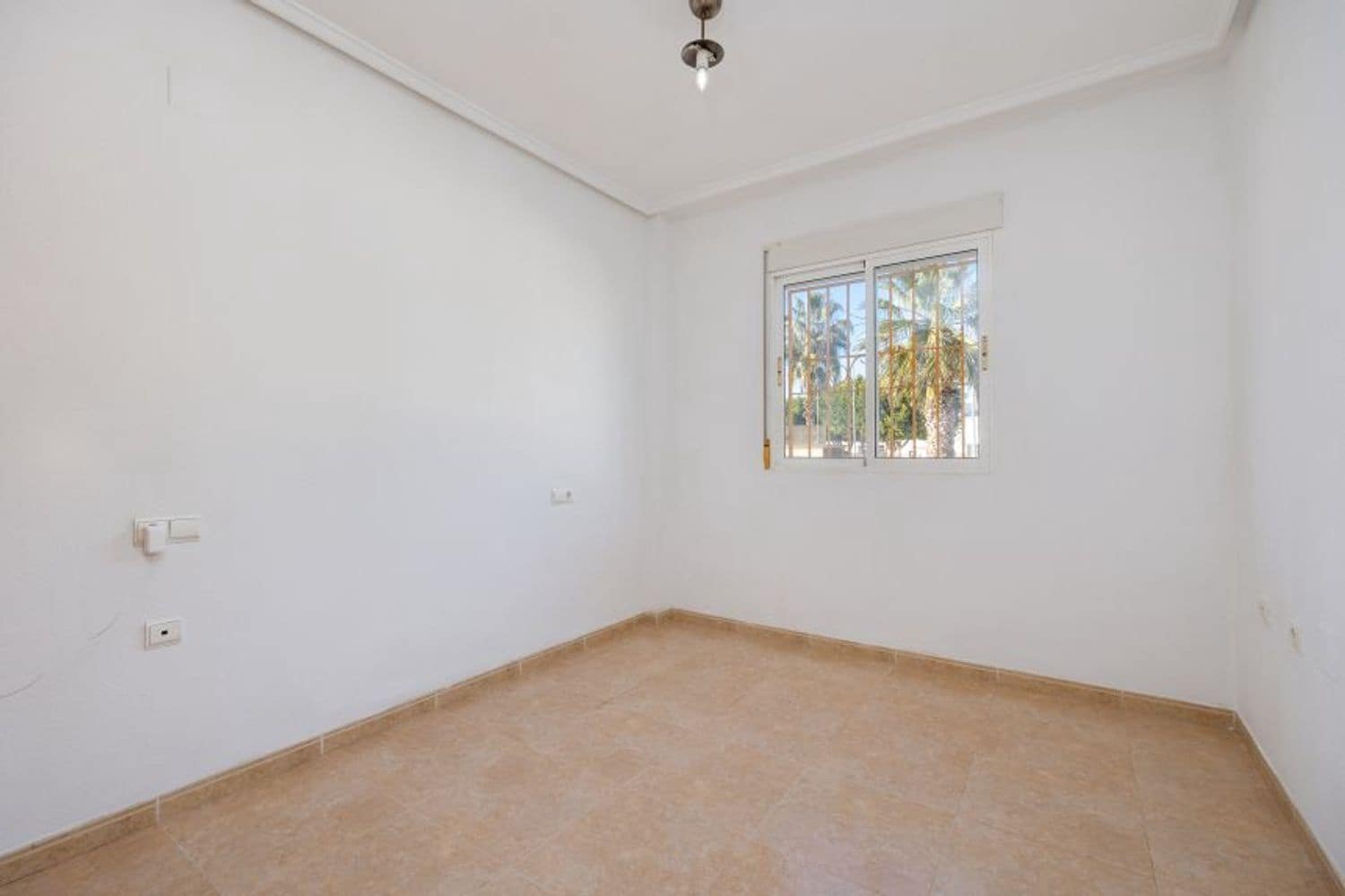 2 soveværelse Lejlighed til salg i Rojales med garage - € 105.000 (Ref: 9610823)