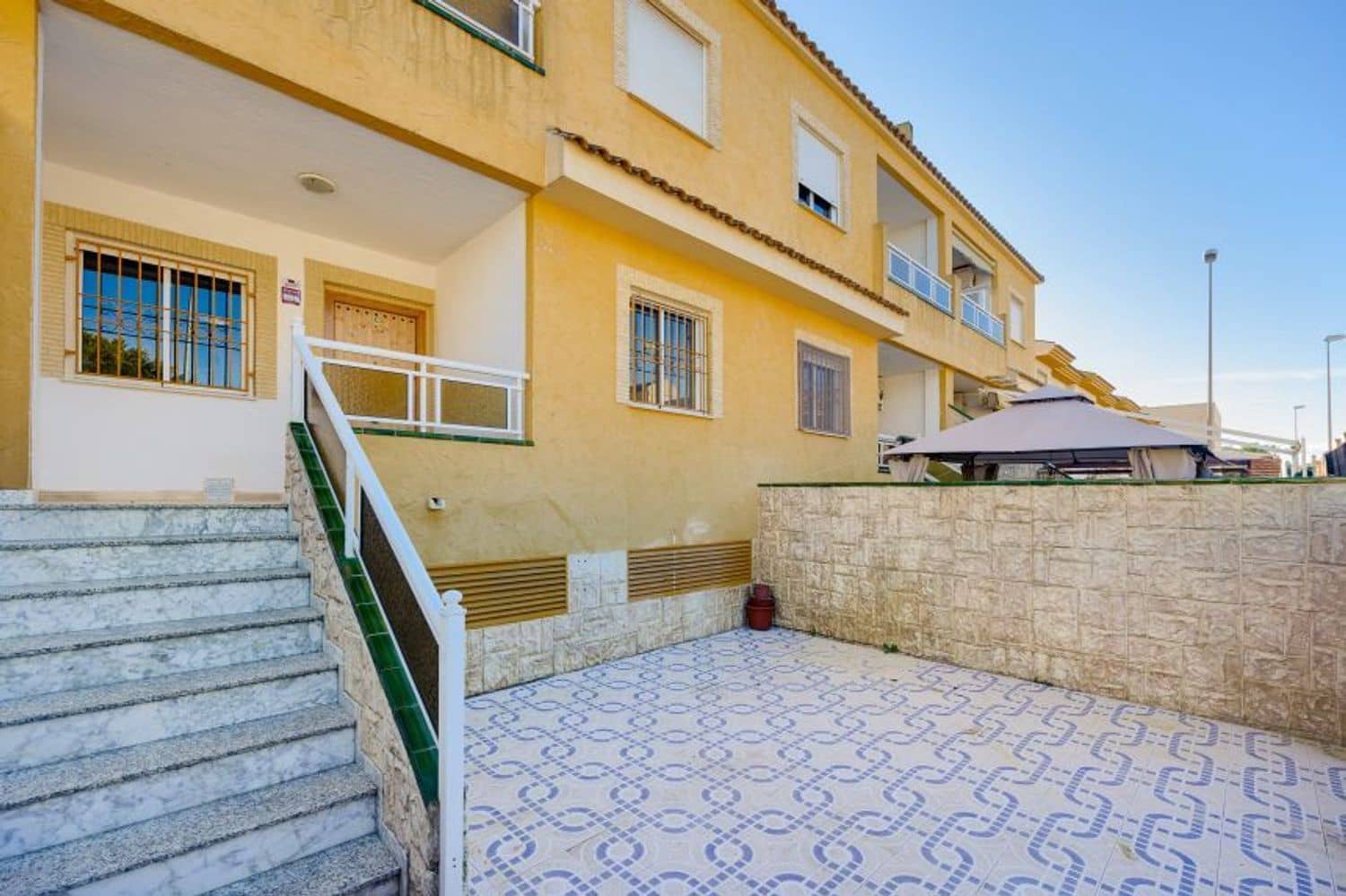 2 soveværelse Lejlighed til salg i Rojales med garage - € 105.000 (Ref: 9610823)