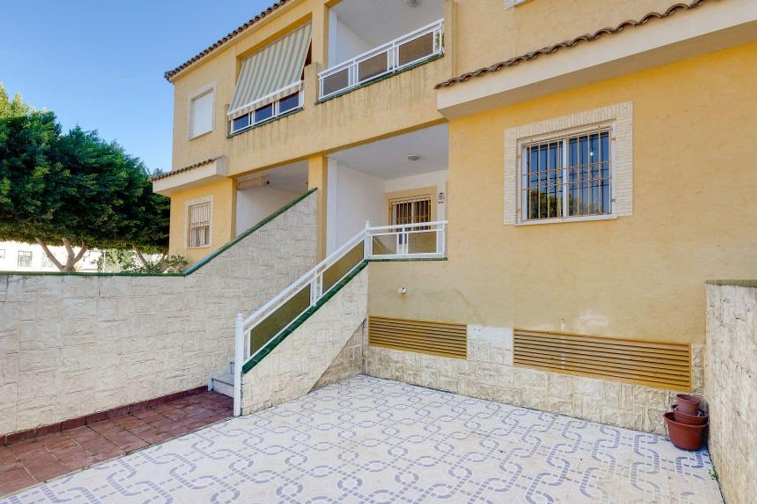 2 soveværelse Lejlighed til salg i Rojales med garage - € 105.000 (Ref: 9610823)