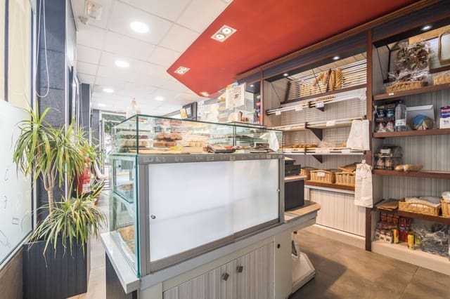 Local Commercial à vendre à Playa Levante, Santa Pola - 112 000 € (Ref: 9636219)